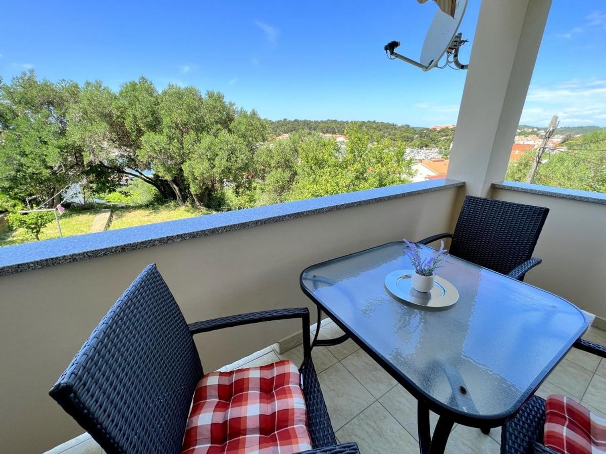 Miramar Apartments Banjol Exterior foto
